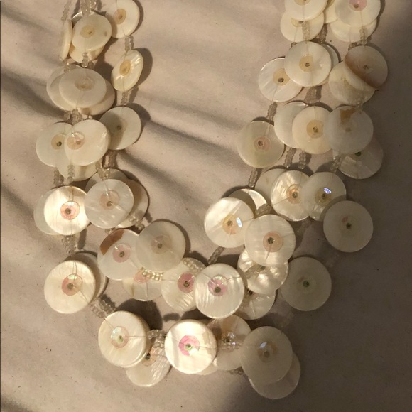 White Shell-like Choker - Picture 1 of 2